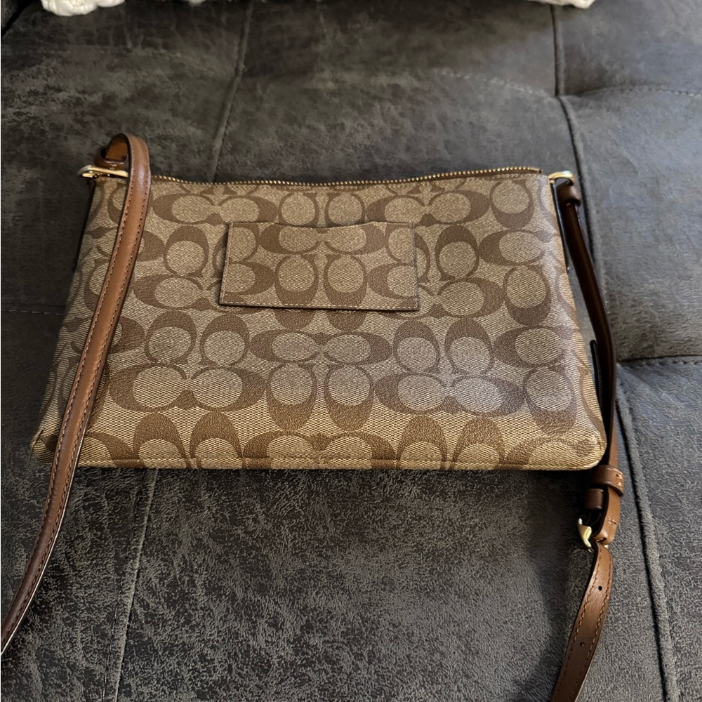 Coach Tan and Brown Signature Crossbody Bag and Wallet Set - Picture 3 of 15